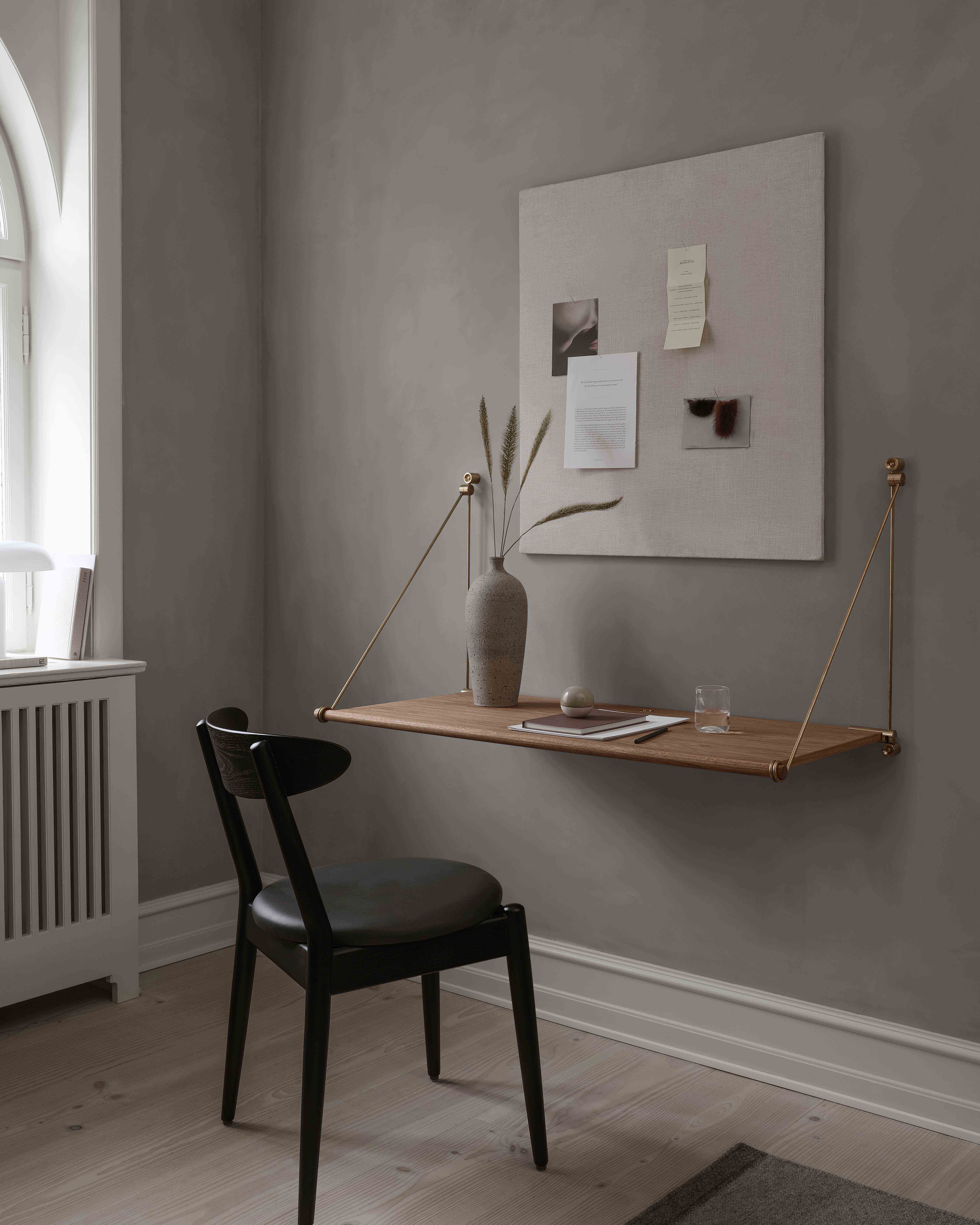 Loop Desk